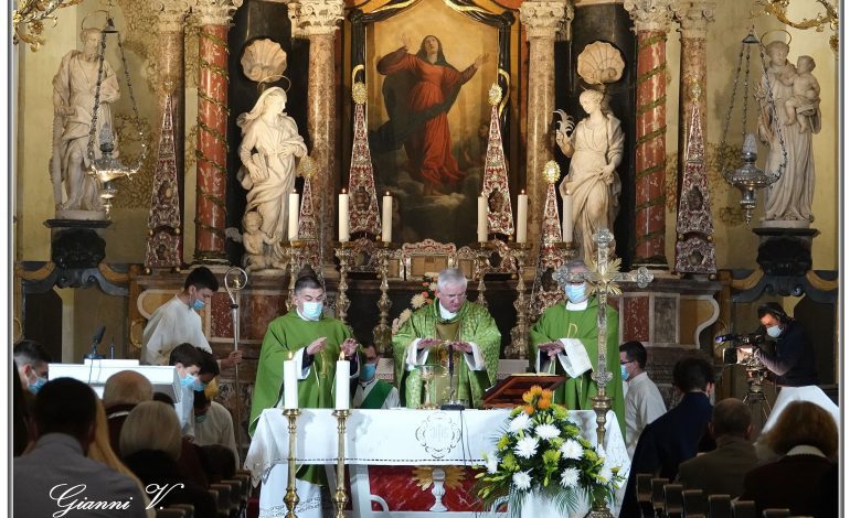  Papa nas potiče da se sjetimo svojih „periferija“, onih „koji se nalaze blizu nas, u središtu našega grada, granicama ili u vlastitoj obitelji