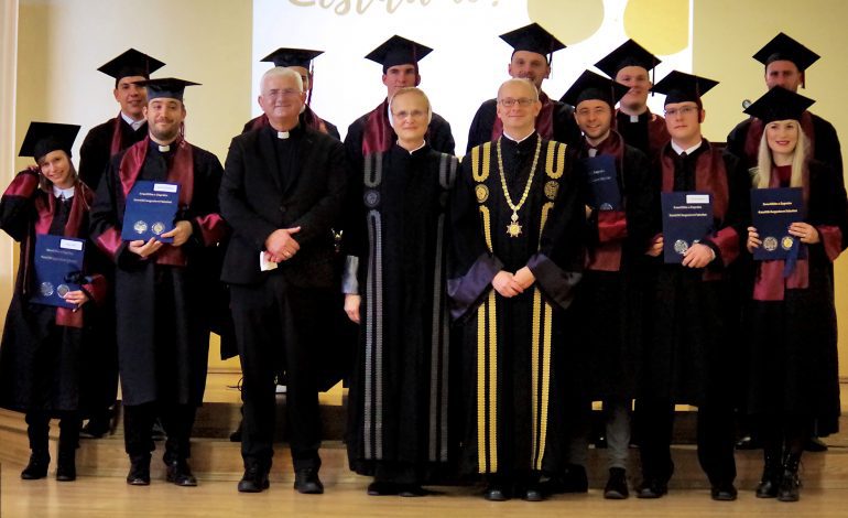 Dan Teologije i dodjela diploma