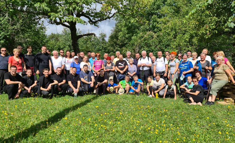 Trudimo se biti trajna Božja prisutnost