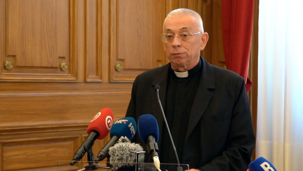 Govor mons. Ivana Devčića na objavi o umirovljenju