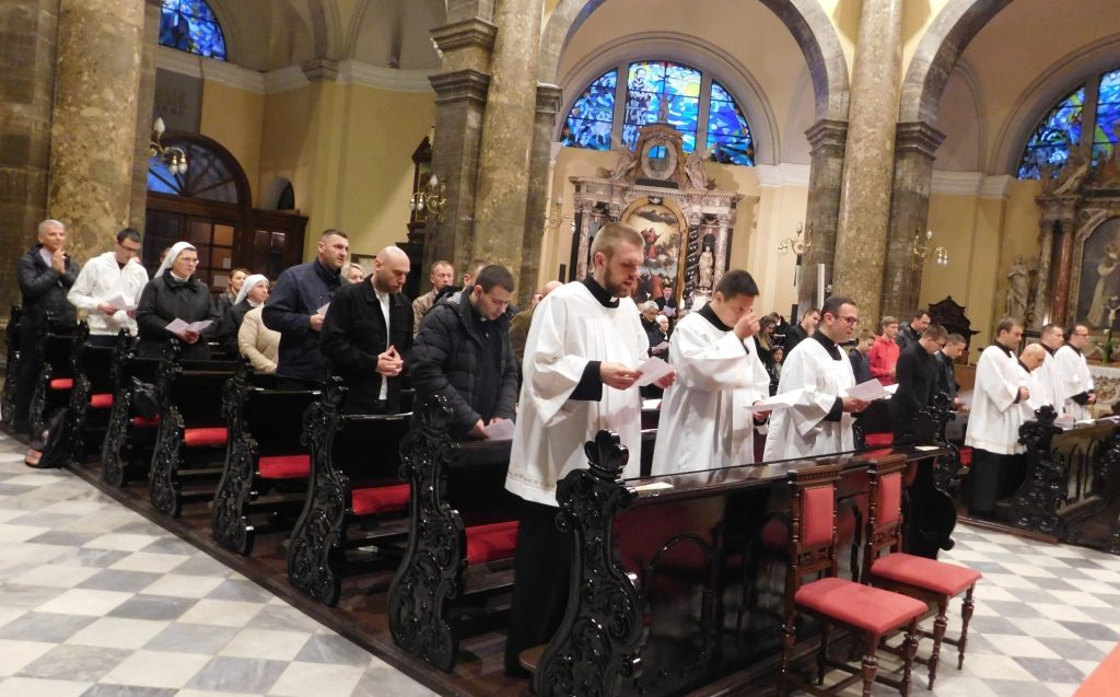 Održano molitveno bdijenje uoči svećeničkog ređenja