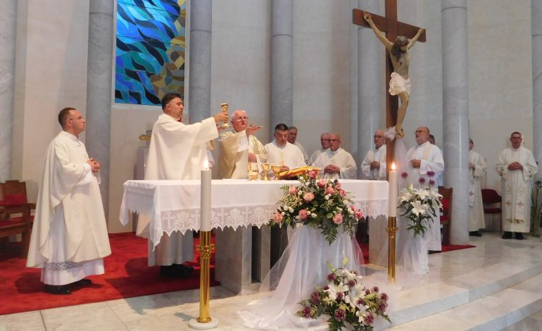 Moramo poput Ivana Kristitelja krčiti put Gospodinu i svjedočiti da je Gospodin milostiv