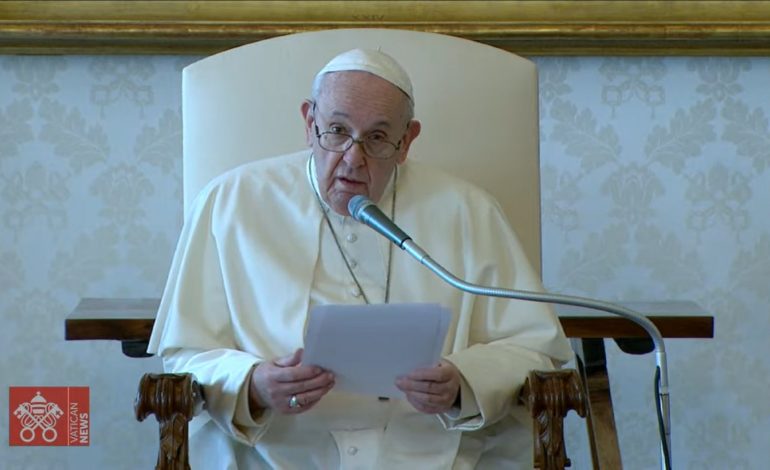Papa petak 27. listopada proglasio danom molitve i posta za mir