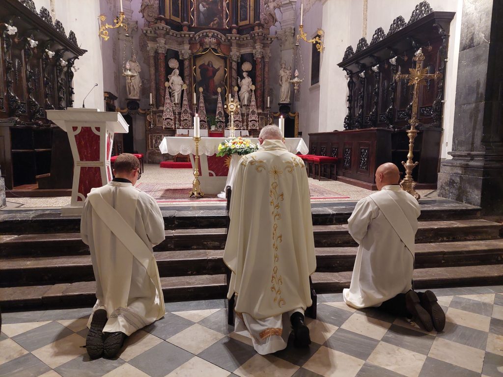 Rat počinje u ljudskom srcu i mir može početi u ljudskom srcu