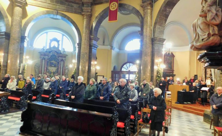 Hodimo ovom zemljom čineći dobro i dobrom se boreći protiv zla.