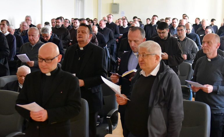 Sinodalno savjetovanje svećenika: djelovati u službi blaženstva