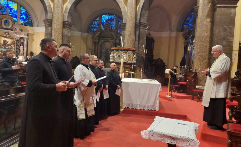 Molitveno bdijenje uoči svećeničkog ređenja
