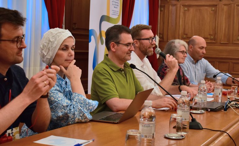 Djelovati zajedno na dobrobit svih ljudi