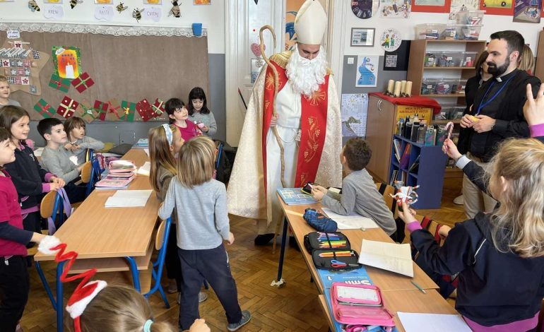  Posjet svetog Nikole Katoličkog osnovnoj školi „Josip Pavlišić“ u Rijeci