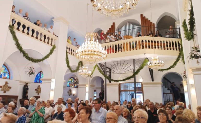 Dvije tisuće hodočasnika sudjelovalo na proštenju Gospi Žalosnoj u Mrkoplju u Godini jubileja