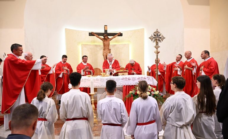 „Križ nije samo patnja – on je i proslava, znak Božje ljubavi i pobjede“