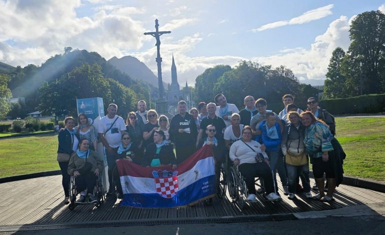  Hodočašće osoba s invaliditetom i djece s teškoćama u razvoju u Lurd