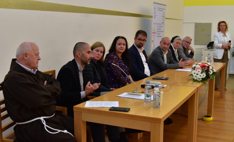 Evangelizacija svijeta: politički angažman, socijalna solidarnost i dijalog s kulturom – izlaganja s druge panel rasprave TPS-a