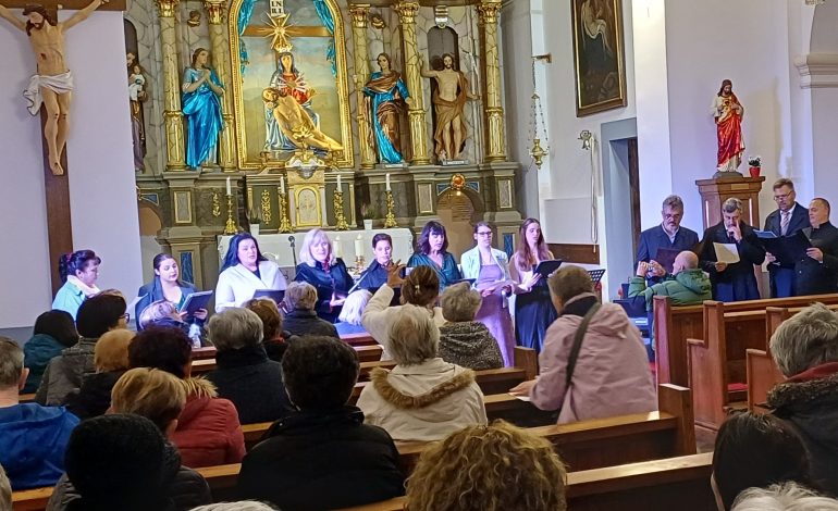 Svečani Koncert za mir održan u Mrkoplju – praizvedena nova himna miru „Dona pacem“ te poslana papi Lavu XIV.