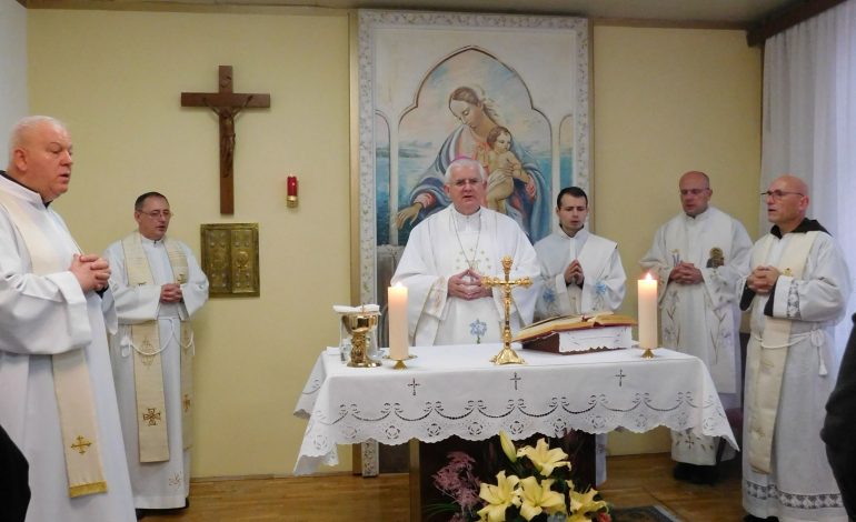 Blagdan Gospe od Zdravlja u KBC-u Rijeka – misno slavlje predvodio je nadbiskup Mate Uzinić