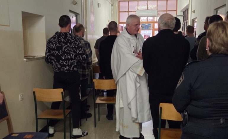 Nadbiskup slavio misu u zatvoru