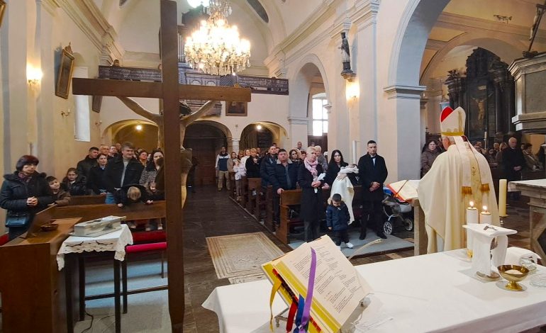  Pastirski pohod  nadbiskupa Mate Župi sv. Jurja Mučenika u Lovranu