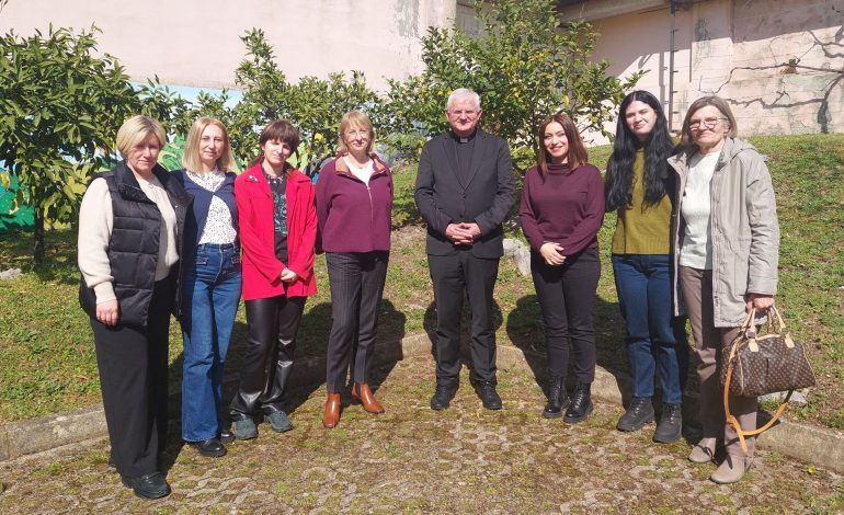 Mjesto gdje počinje novi život: Nadbiskup Mate Uzinić posjetio Dom sv. Ane