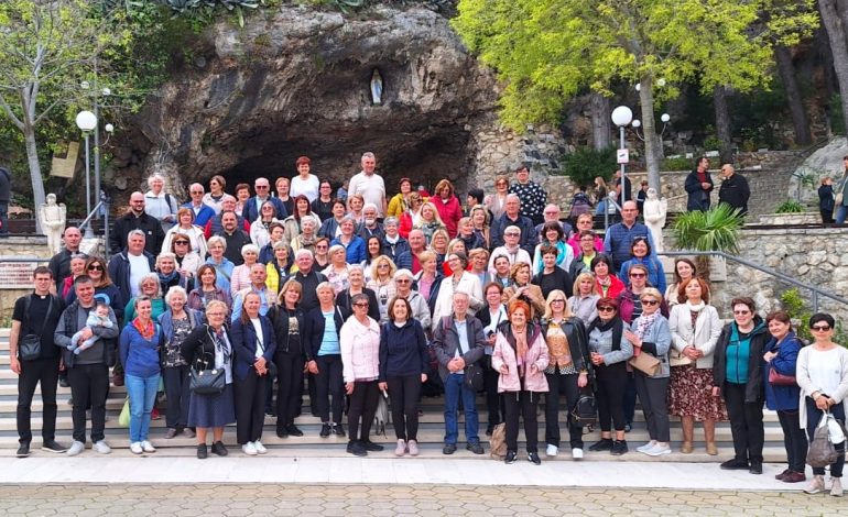  Vjeru u milosrdnog Boga potvrditi djelima