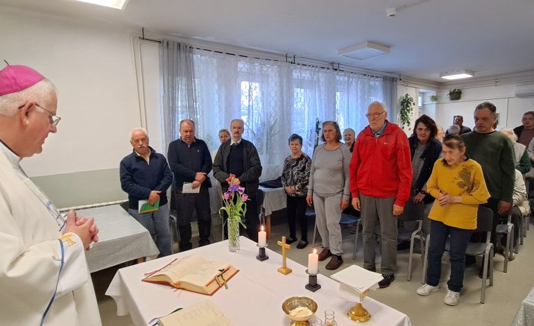  Nadbiskup Uzinić slavio misu u Domu Turnić