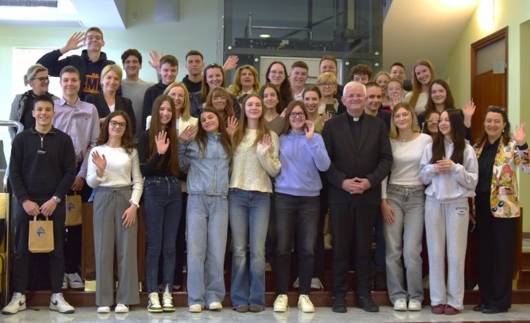  Žene u Bibliji o kojima ste učili primjer su kako odgovoriti na Božji poziv