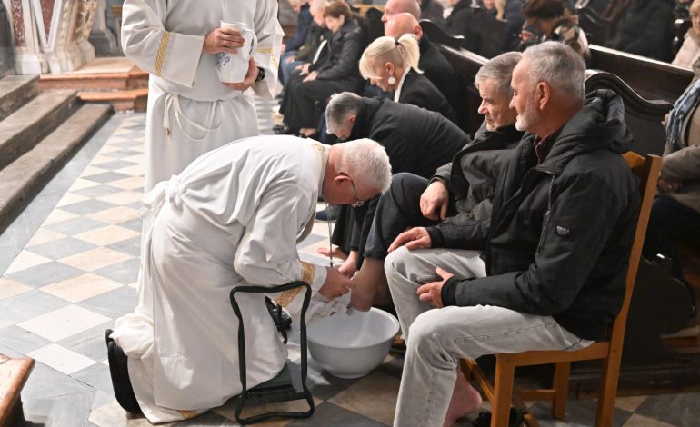 Nadbiskup Uzinić pozvao na molitvu za žrtve rata i pomirenje