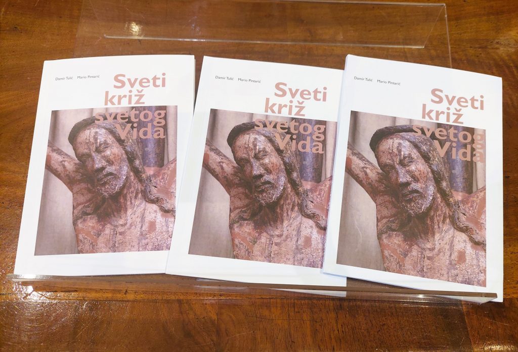 Predstavljena knjiga: „Sveti Križ svetog Vida“