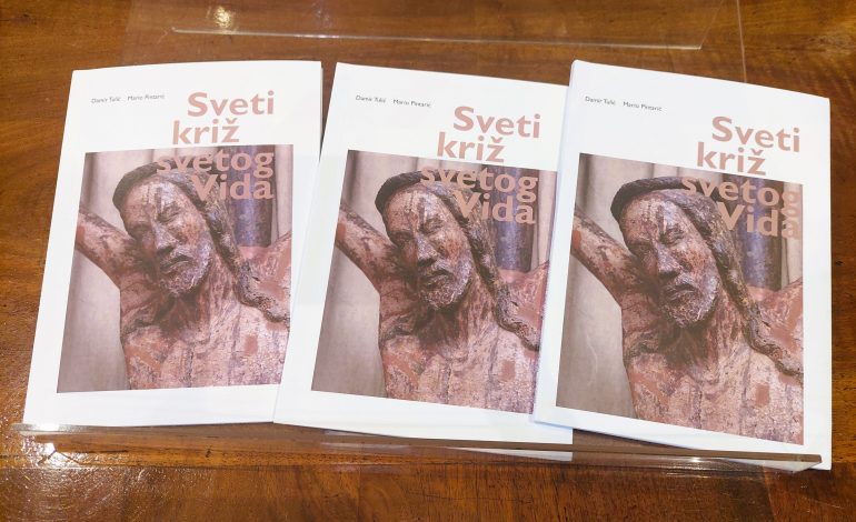 Predstavljena knjiga: „Sveti Križ svetog Vida“