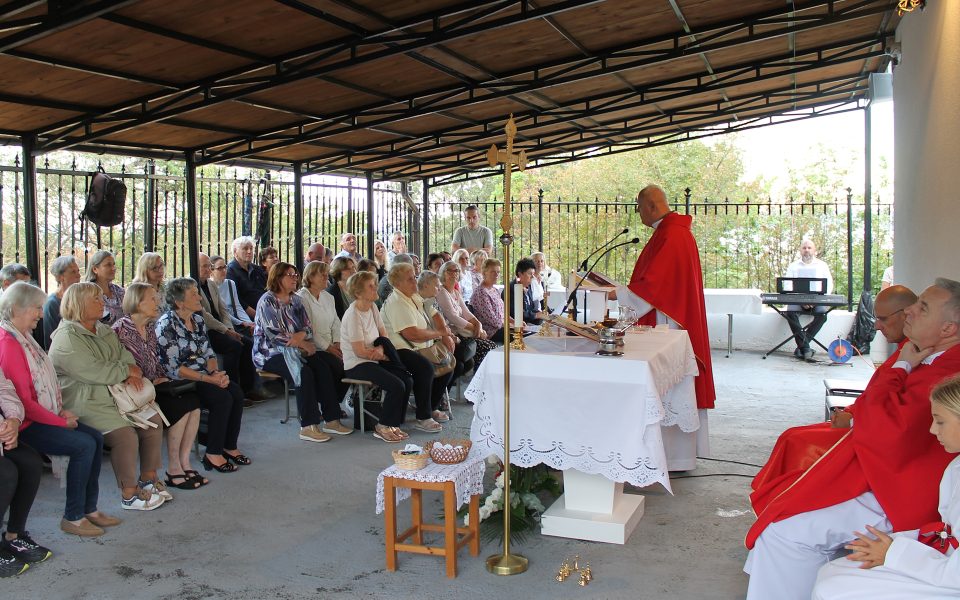 Na Gornjoj Vežici proslavljena svetkovina Uzvišenja Svetoga Križa