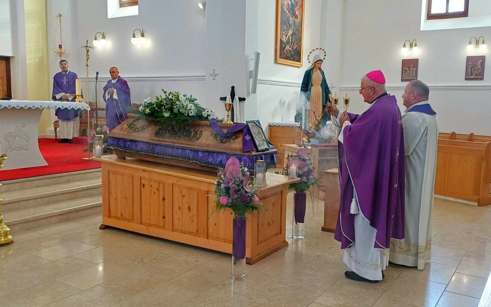 Posljednji ispraćaj svećenika Ivice Vukovića