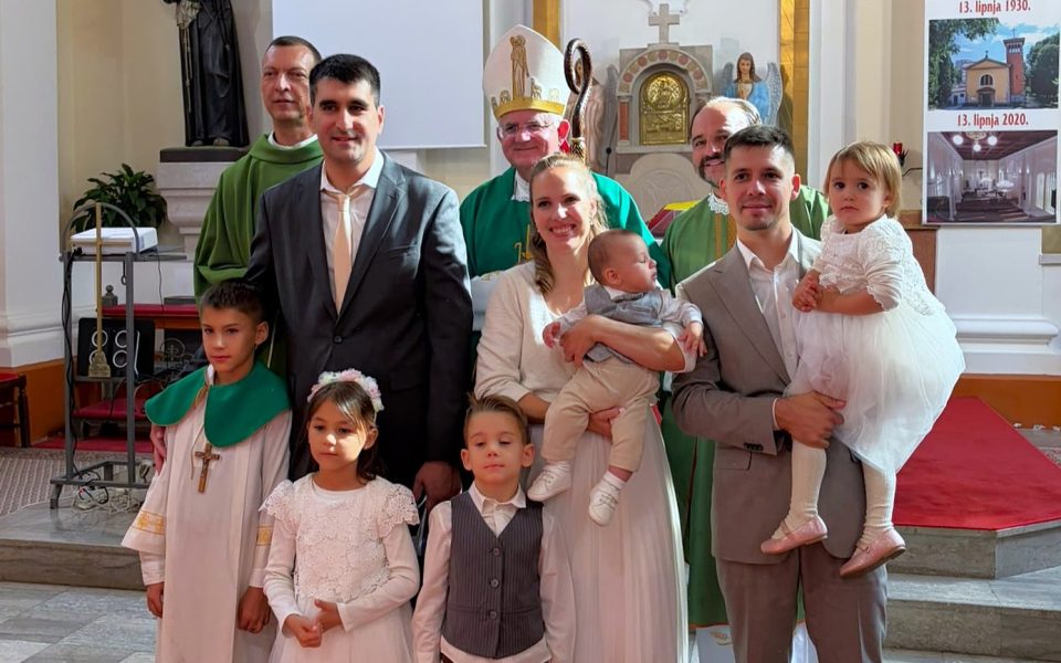 Krštenje 5. djeteta obitelji Nemir