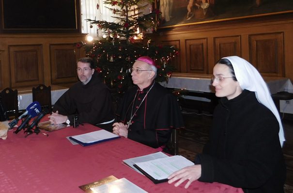 Predstavljena božićna poruka nadbiskupa Devčića i najavljen koncert „Božić je judi“
