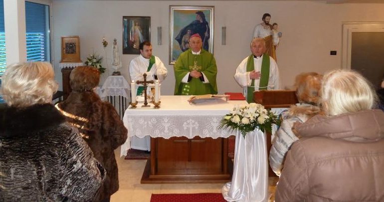 Nadbiskup Devčić pohodio župu sv. Josipa u Ičićima
